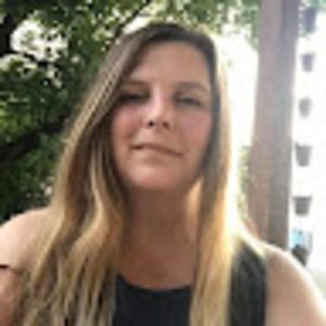 Meet your Posher, Anora